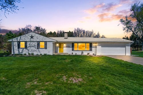 5260 Texas Dr, Kalamazoo, MI, 49009-9769 | Card Image