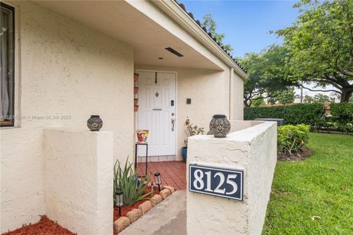 8125 Nw 17th Mnr, Plantation, FL, 33322-5463 | Card Image