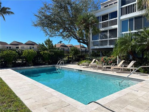 apt-102-1050 9th St S, Naples, FL, 34102-8223 | Card Image