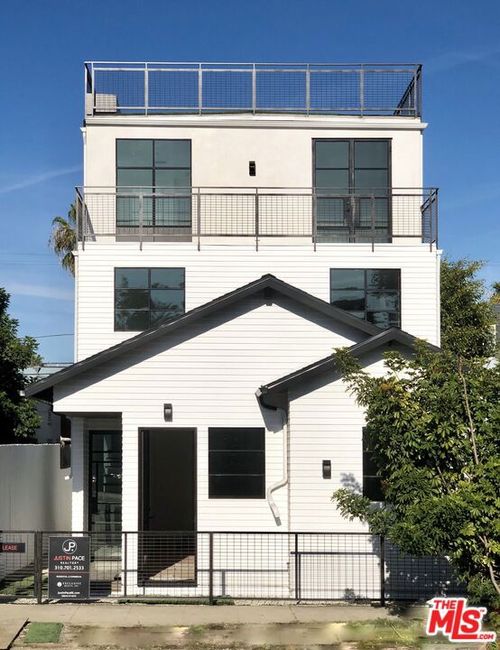 1317 Cabrillo Ave, Venice, CA, 90291-3704 | Card Image
