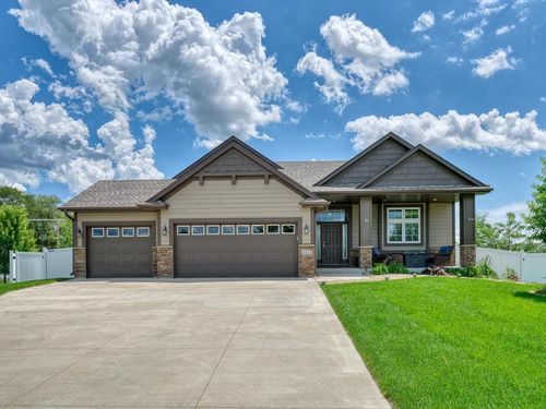 6937 94th St S, Cottage Grove, MN, 55016-3951 | Card Image