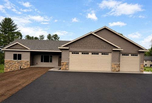5981 162nd St, Chippewa Falls, WI, 54729-5912 | Card Image