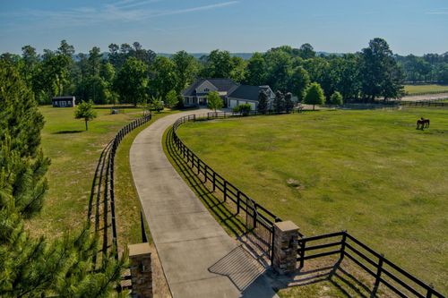 463 Anderson Pond Rd, Aiken, SC, 29803-4613 | Card Image
