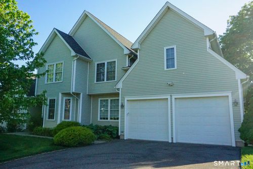 33 Knoll Ridge Ct, Middletown, CT, 06457-2145 | Card Image