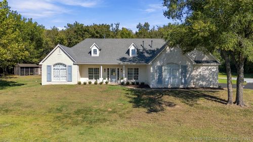 18660 Navajo Rd, Claremore, OK, 74017-4520 | Card Image