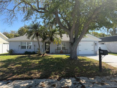 3352 Honeymoon Ln, HOLIDAY, FL, 34691-1111 | Card Image
