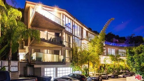 6425 Weidlake Dr, LOS ANGELES, CA, 90068-2277 | Card Image