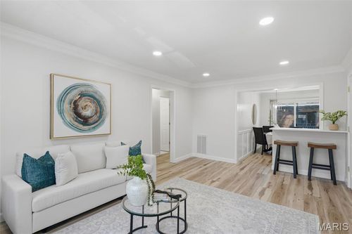 d-441 S Clay Ave, Saint Louis, MO, 63122-5842 | Card Image