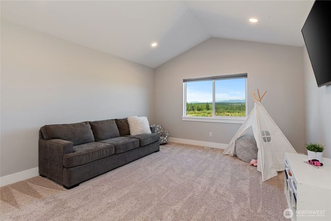 Playroom or second bedroom | Image 26