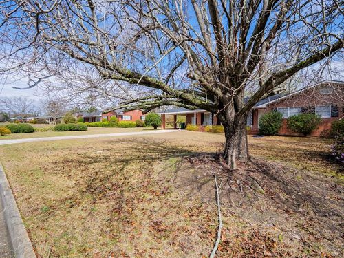 2801 Berkley, Valdosta, GA, 31602 | Card Image