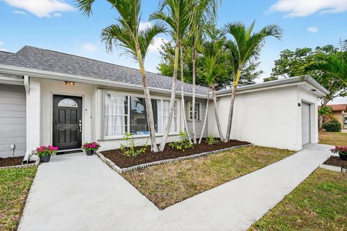 8186 Chatuga Ct, Lake Worth, FL, 33467-5504 | Card Image