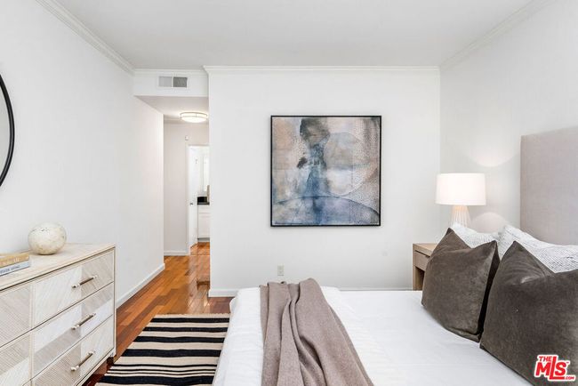 204 - 1830 Westholme Ave, Condo with 2 bedrooms, 3 bathrooms and 2 parking in LOS ANGELES CA | Image 17