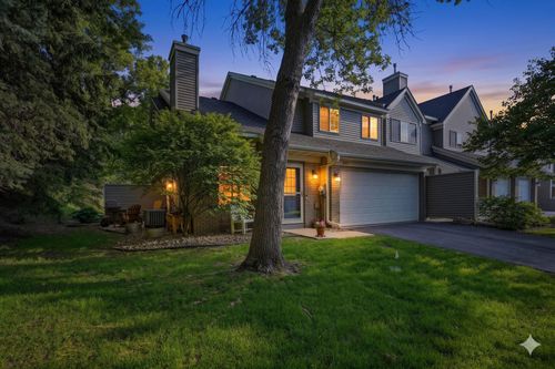 18091 Settlers Way, Eden Prairie, MN, 55347-1030 | Card Image