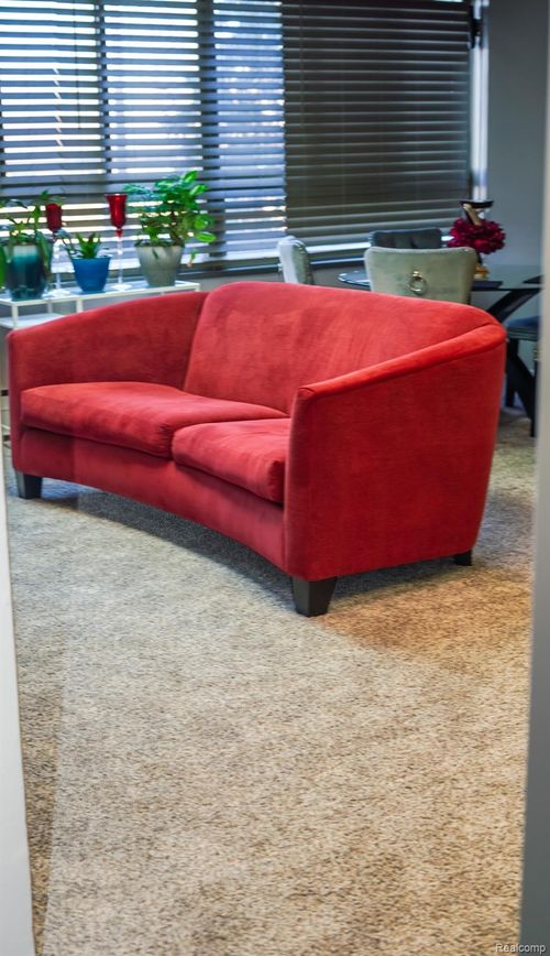 123-8900 E Jefferson Avenue, Detroit, MI, 48214 | Card Image