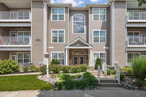 517 Saint Andrews Pl, Manalapan, NJ, 07726-9540 | Card Image