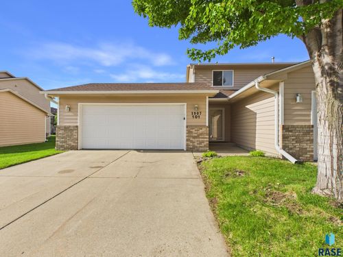 101-1907 S Sertoma Ave, Sioux Falls, SD, 57106-4522 | Card Image