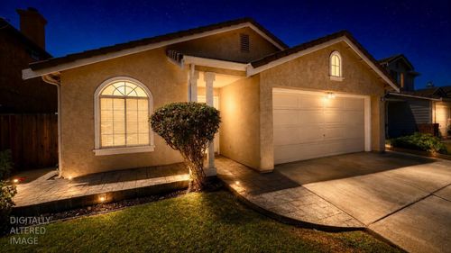 570 Pombo Square Dr, Tracy, CA, 95376-2055 | Card Image