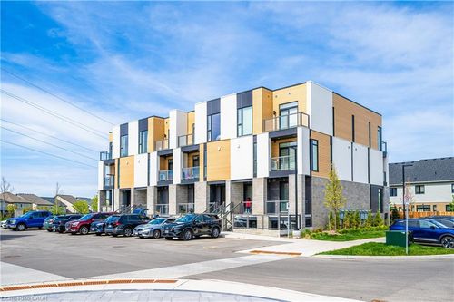 7-142 Foamflower Place, Waterloo, ON, N2V0J1 | Card Image