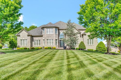 3846 Eagle Crest Dr, Roanoke, VA, 24018-8927 | Card Image