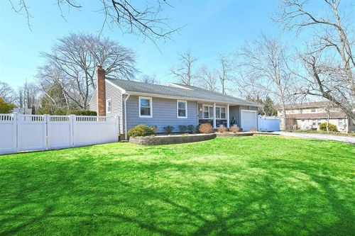 28 Merle Pl, Deer Park, NY, 11729-1819 | Card Image