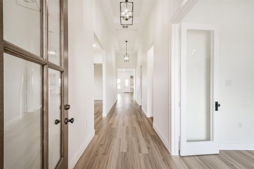 749 Wagon Wheel Trl, Angleton, TX, 77515-9816 | Card Image