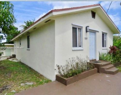 1-1881 Nw 66th St, MIAMI, FL, 33147-7445 | Card Image