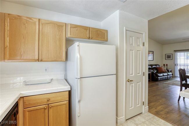 UNIT-203 - 10553 Pine Pointe Ave, Condo with 2 bedrooms, 2 bathrooms and null parking in Las Vegas NV | Image 15