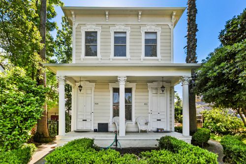 811 21st Street, Sacramento, CA, 95811 | Card Image