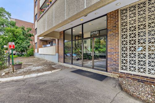 107-9242 Gross Point Rd, Skokie, IL, 60077-1338 | Card Image
