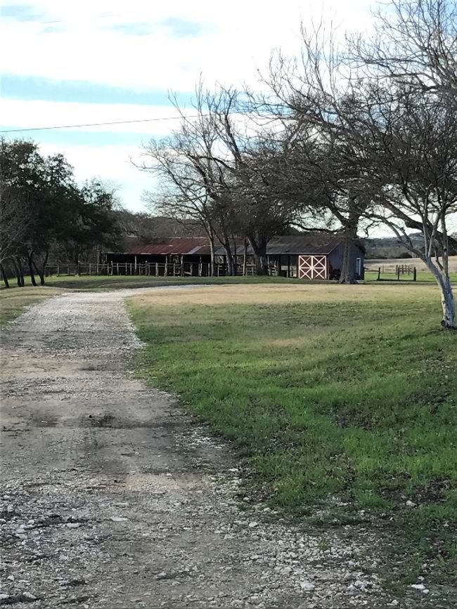 101 Hillview Trl, Home with 3 bedrooms, 2 bathrooms and null parking in Dripping Springs TX | Image 12
