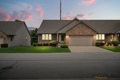 1123 Milan Dr N, Sycamore, IL, 60178-3279 | Card Image