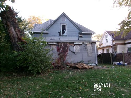 1207 S Main St, Paris, IL, 61944-2824 | Card Image