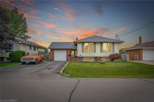 27 Craddock Blvd, Jarvis, ON, N0A1J0 | Card Image