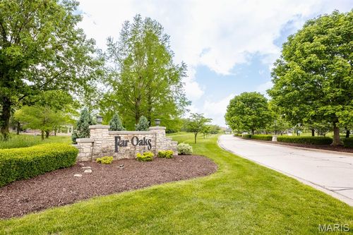 305 Forest Oaks Dr, Caseyville, IL, 62232-2821 | Card Image