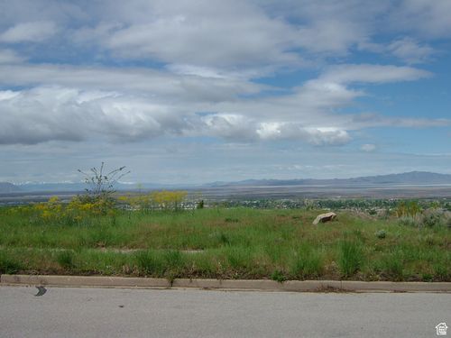 30-1342 Skyline Dr, Bountiful, UT, 84010-1311 | Card Image
