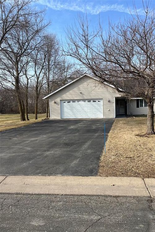 310 Willink Dr, BALDWIN, WI, 54002-3261 | Card Image
