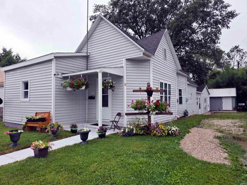 816 S Main St, Bicknell, IN, 47512-2925 | Card Image