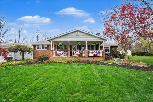 402 Broadview Rd, Tallmadge, OH, 44278-3304 | Card Image