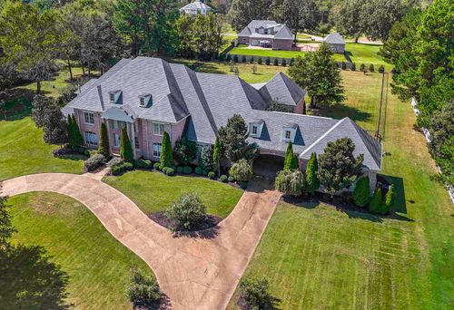 205 Jamerson Farm Rd, Collierville, TN, 38017-4133 | Card Image