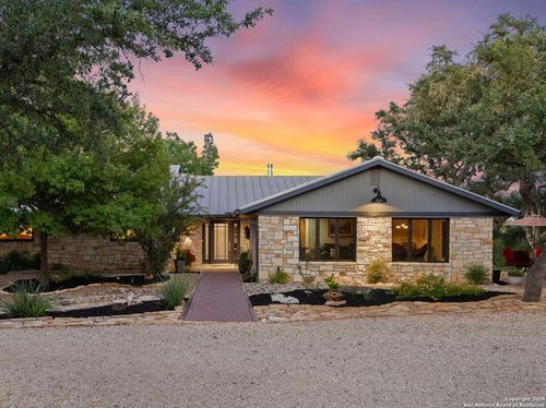 801 Deer Run, Wimberley, TX, 78676-6110 | Card Image