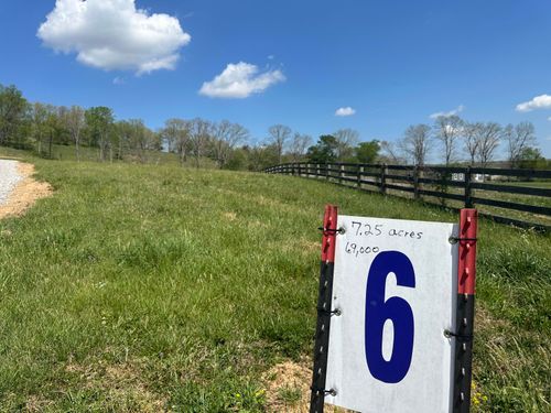 tract-6-136 Coon Trl, East Bernstadt, KY, 40729-8319 | Card Image