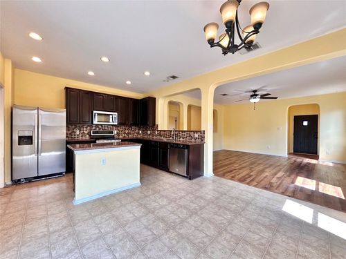 505 Willow Walk Dr, Pflugerville, TX, 78660-5441 | Card Image