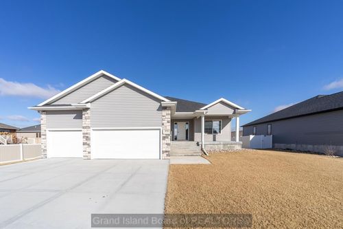 3792 Lilac Ln, Grand Island, NE, 68803-1563 | Card Image