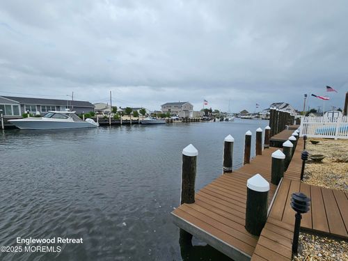 106 Englewood Ave, Barnegat, NJ, 08005-2901 | Card Image