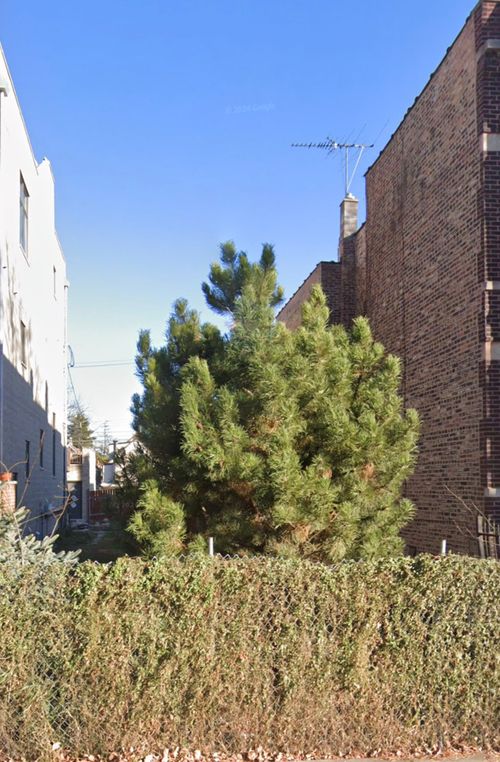 3713 Damen Ave, CHICAGO, IL, 60609-1117 | Card Image