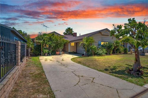 11028 Condon Ave, Inglewood, CA, 90304-2232 | Card Image