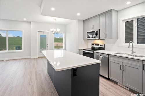 3153 Green Turtle Road, Regina, SK, S4N7K9 | Card Image
