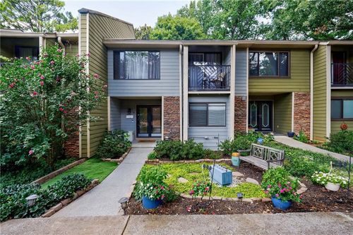 74 Goldrush Cir, Sandy Springs, GA, 30328-5244 | Card Image