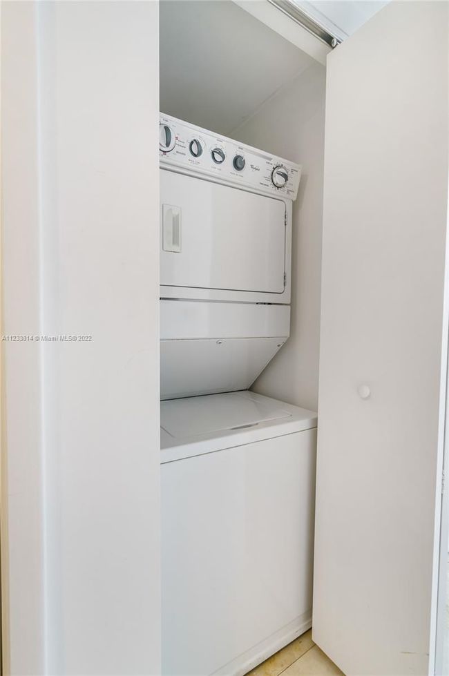 APT-3404 - 485 Brickell Ave, Condo with 2 bedrooms, 2 bathrooms and null parking in Miami FL | Image 18