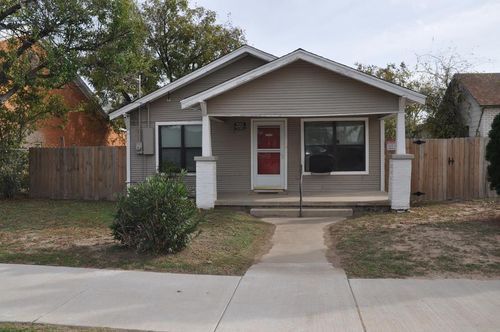 27 E 19th St, San Angelo, TX, 76903-3847 | Card Image